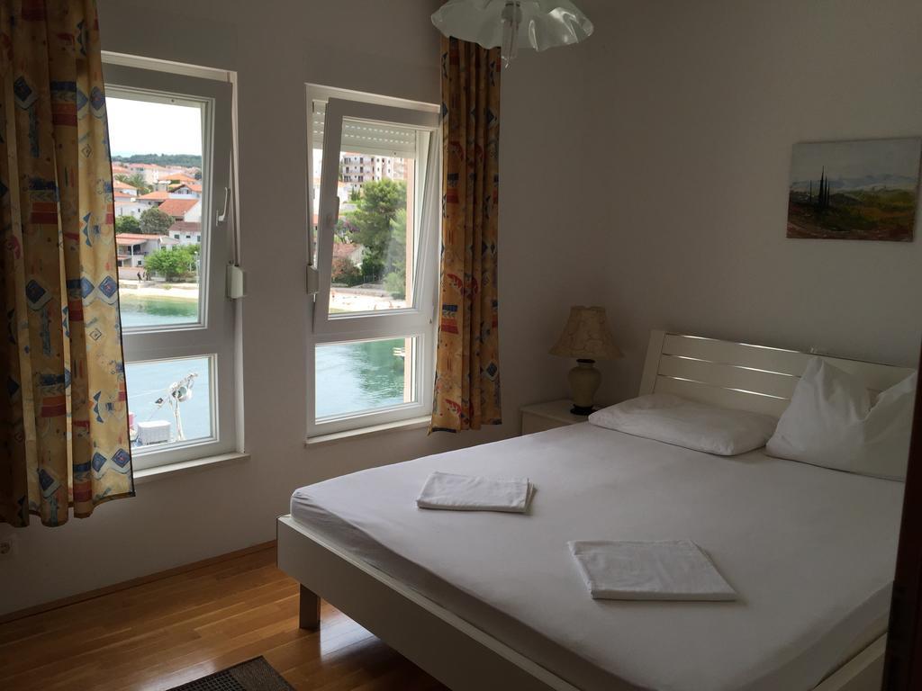 Apartments Villa Plaza Trogir Exterior foto