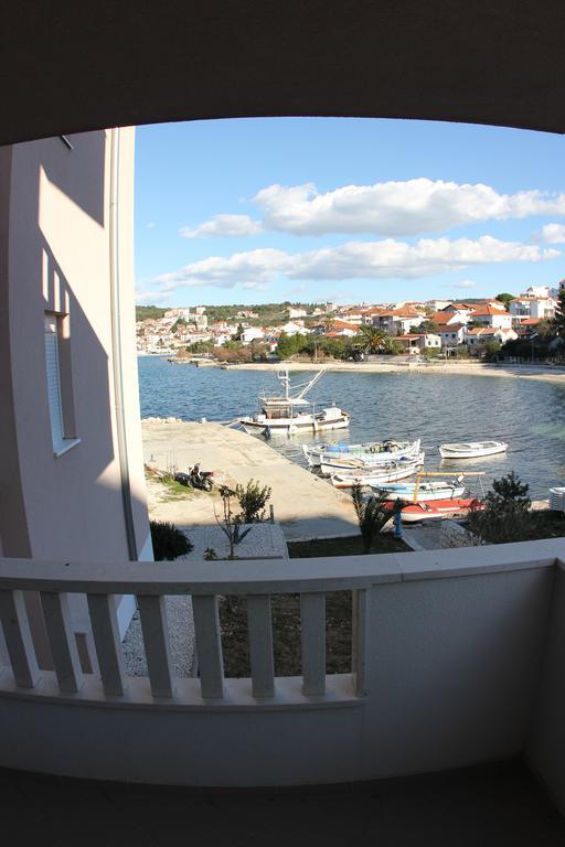 Apartments Villa Plaza Trogir Exterior foto