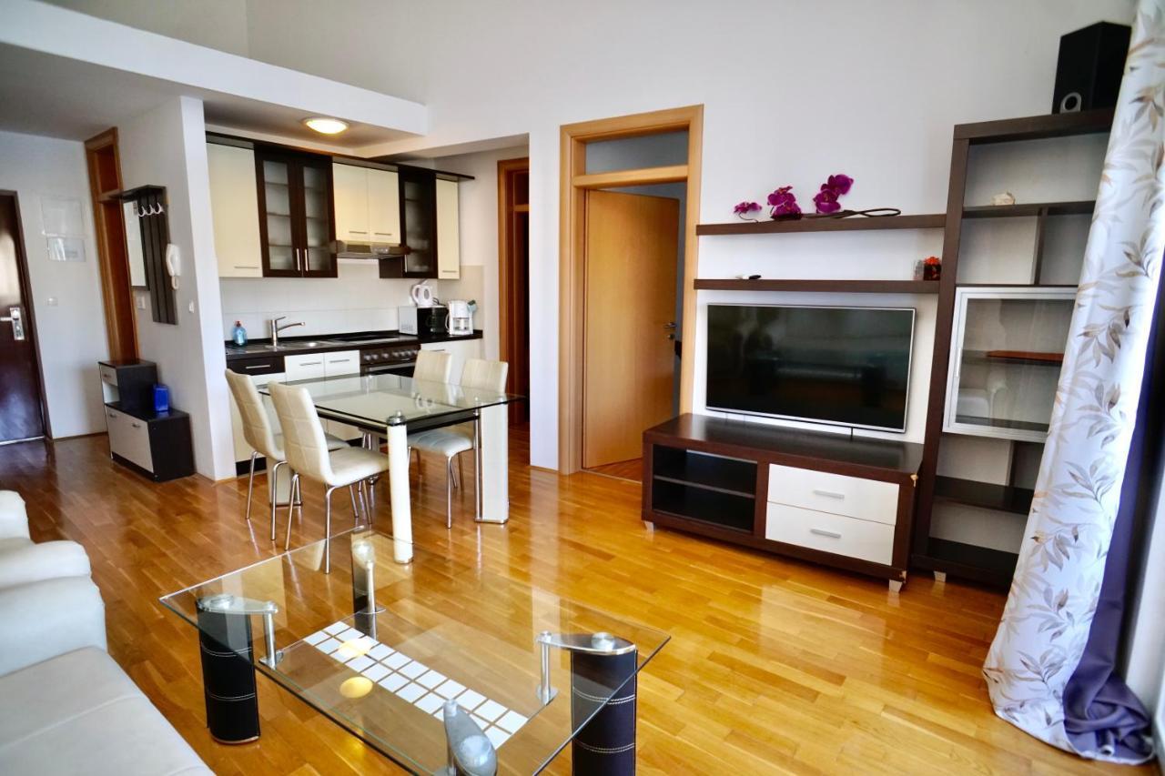 Apartments Villa Plaza Trogir Exterior foto