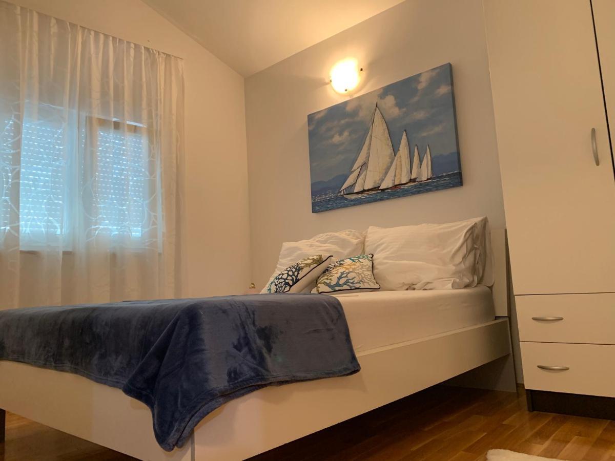 Apartments Villa Plaza Trogir Exterior foto