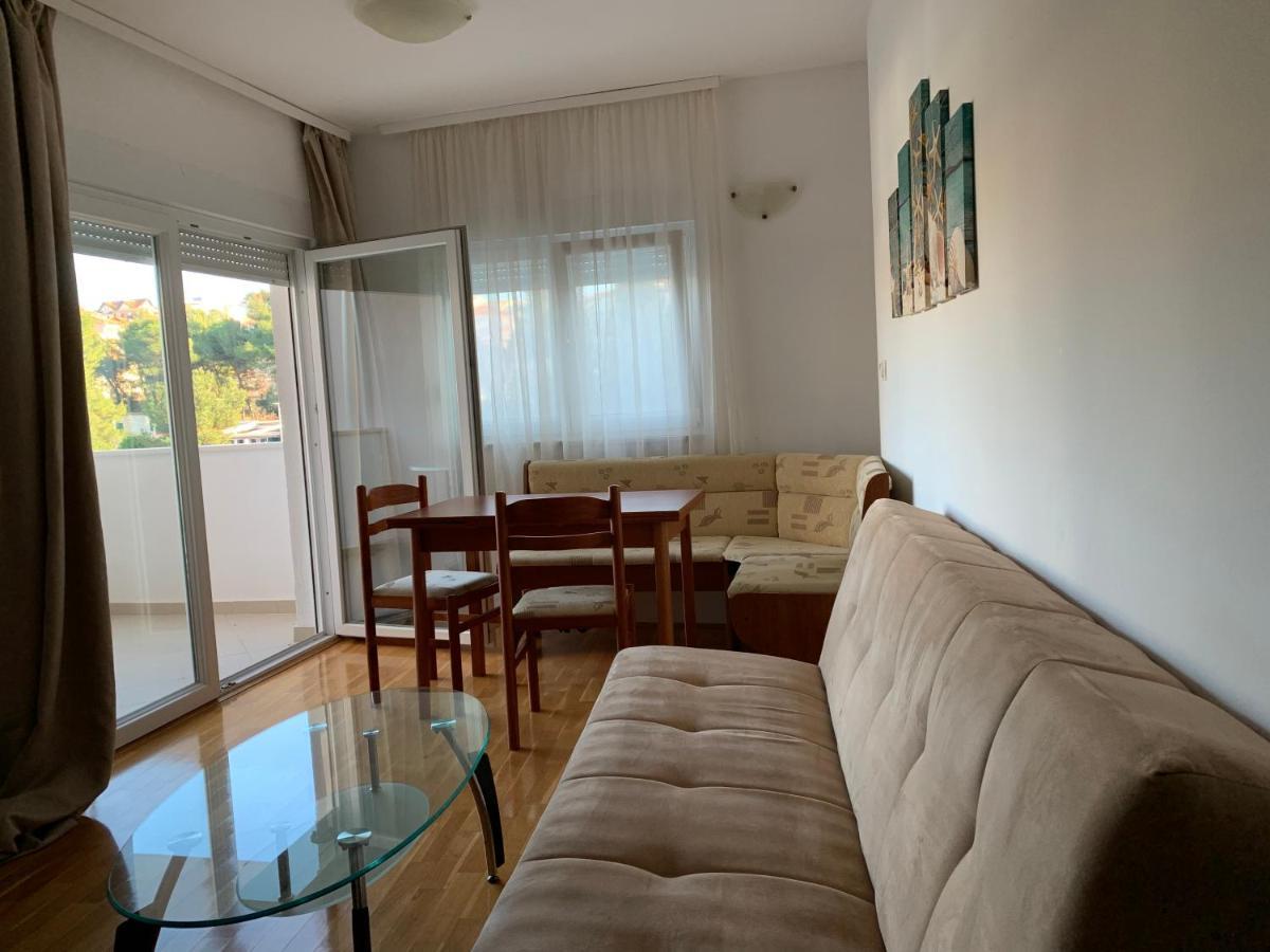 Apartments Villa Plaza Trogir Exterior foto